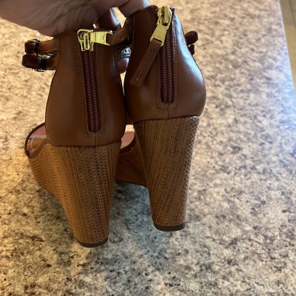 Lauren Ralph Lauren women’s shoes - Picture 3 of 11